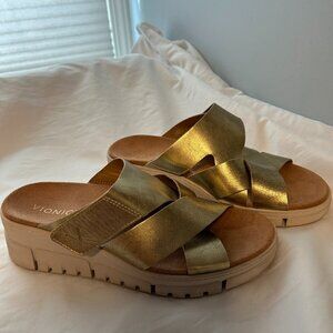 Vionic Sandals- 9W